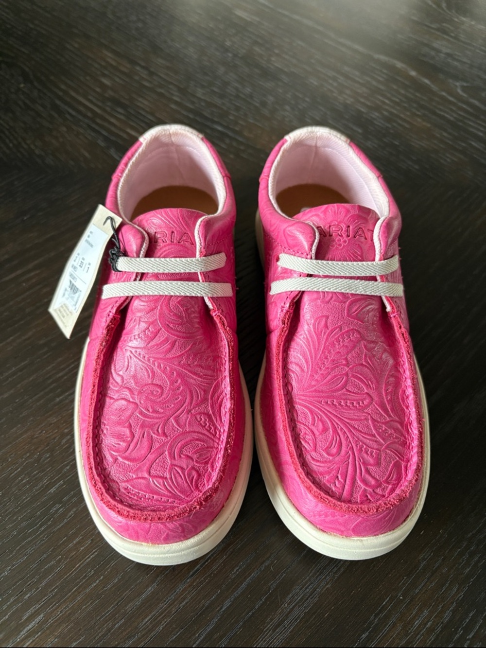 ARIAT GIRLS HOT PINK FLORAL EMBOSSED HILO SIZE youth 2 NWT